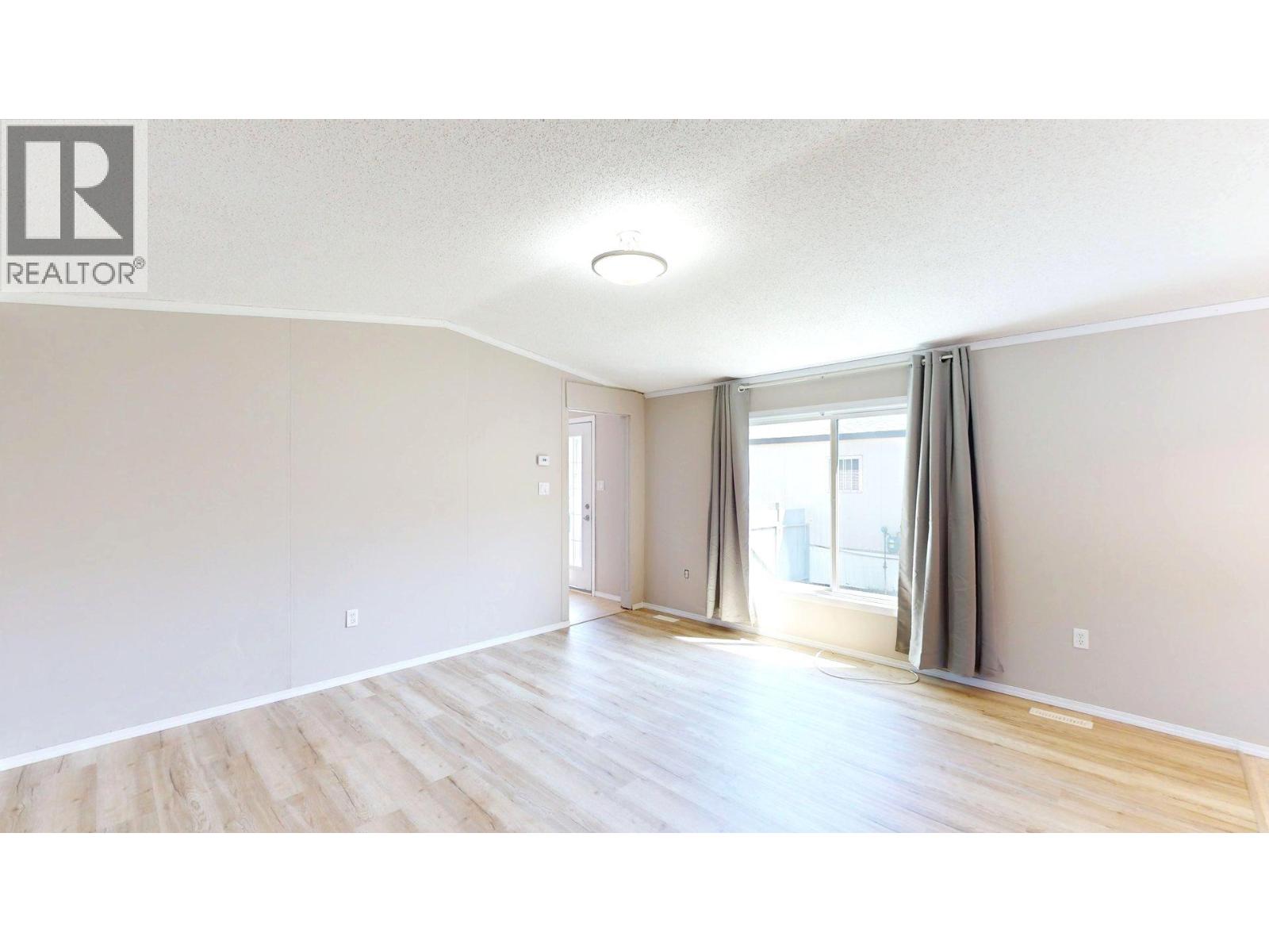 100 Aspen Drive Unit# 121, Sparwood