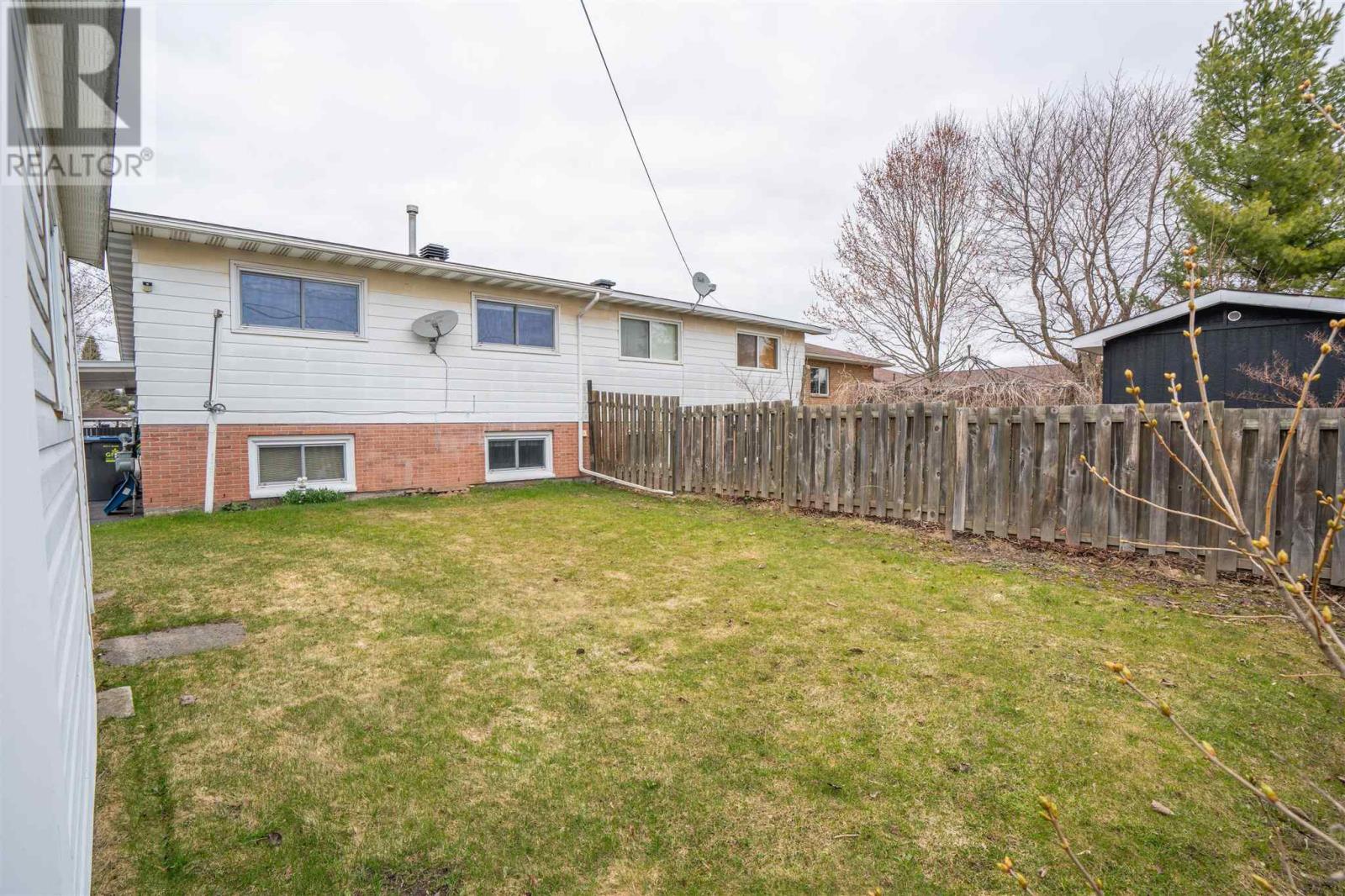 233 Sydenham RD, Sault Ste. Marie, Ontario, P6C2X5 — Photo 6