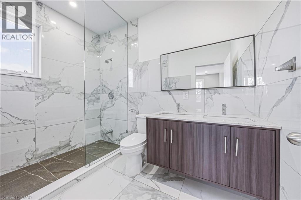 68 VANSITMART Avenue - 30