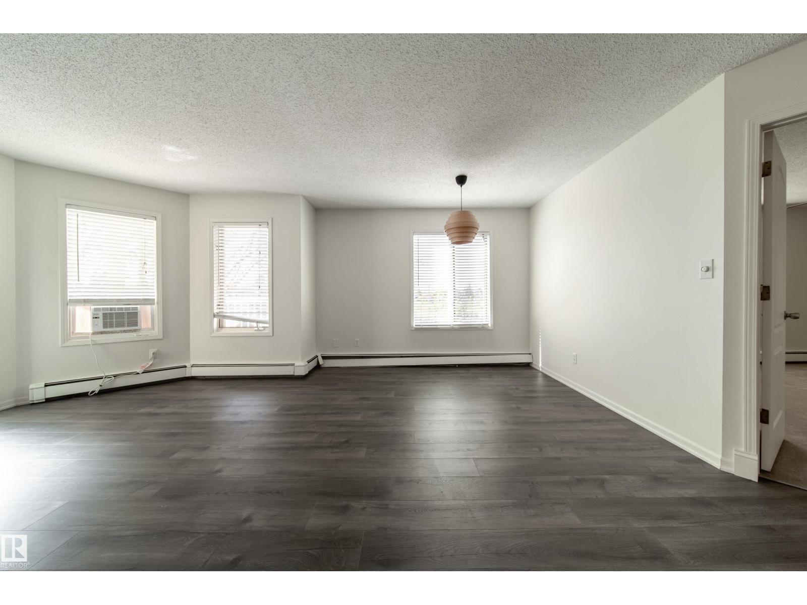 #302 9138 83 AV NW, Edmonton