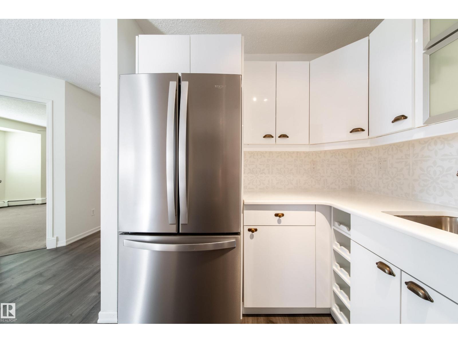 #302 9138 83 AV NW, Edmonton