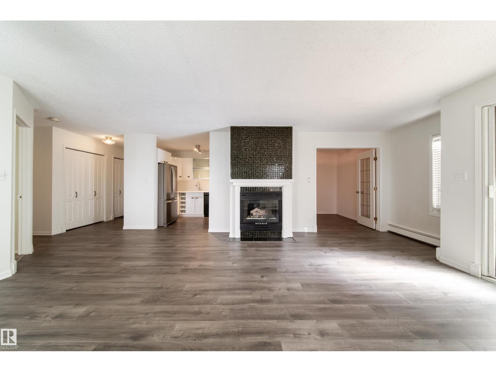 #302 9138 83 AV NW, Edmonton