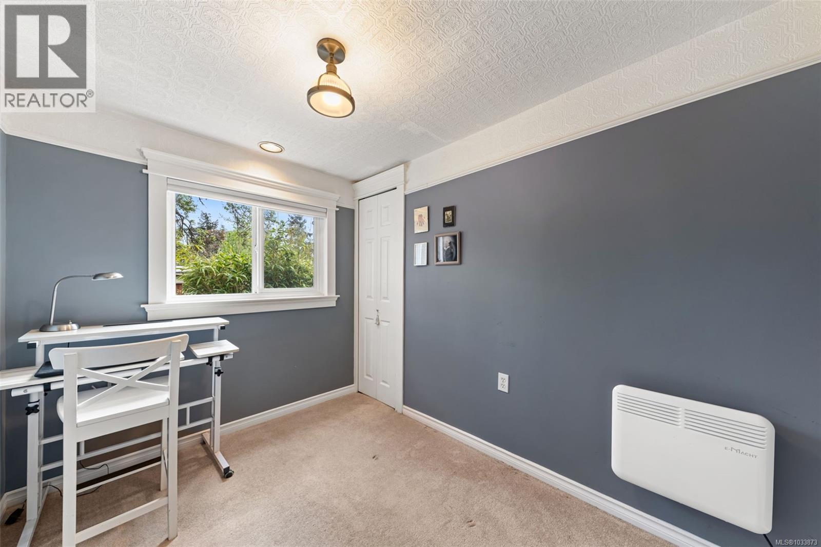  1129 Vista Heights, Victoria