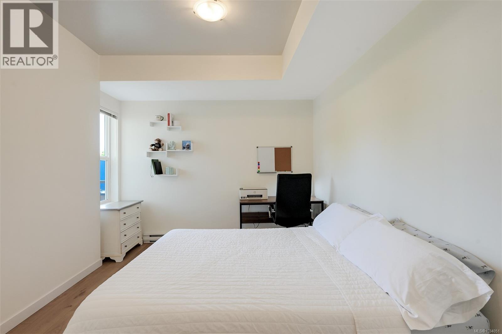 311 1550 Church Avenue, Saanich