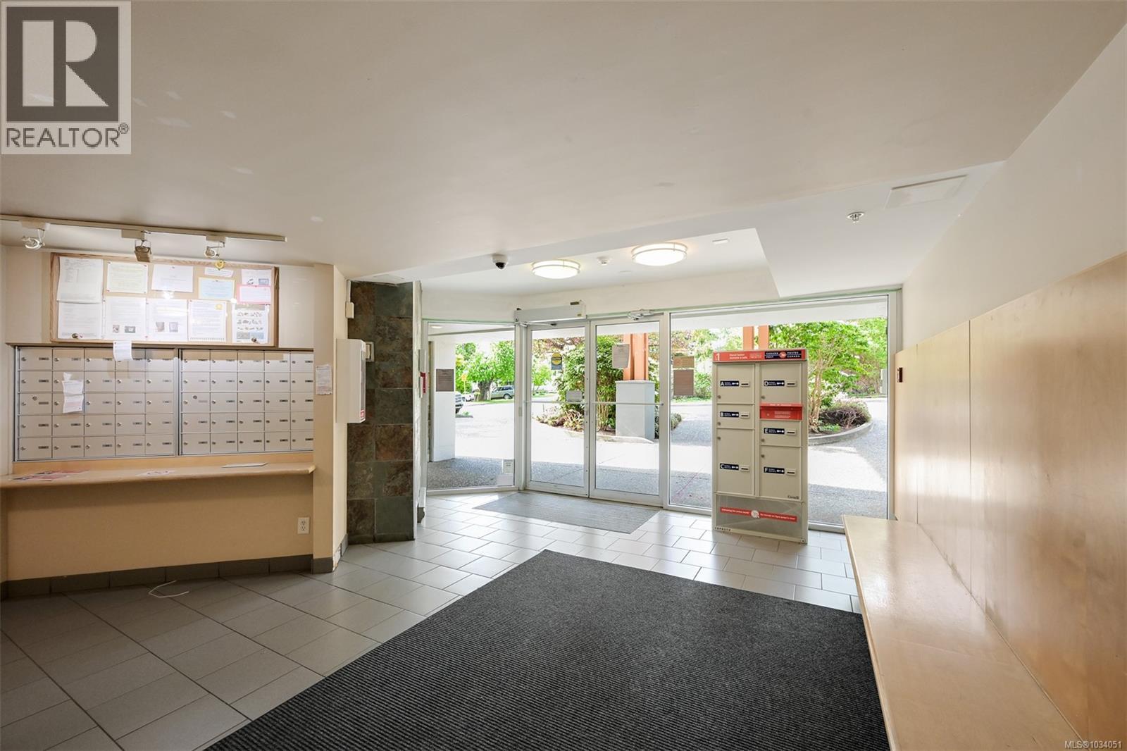 311 1550 Church Avenue, Saanich