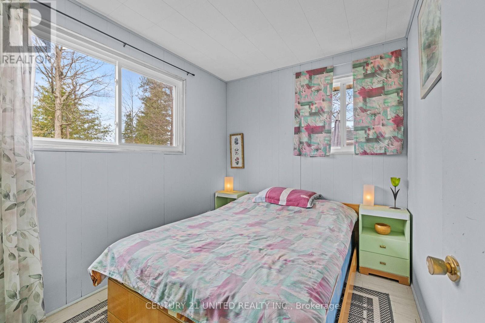 #10 422 ISLAND VIEW ROAD - 32