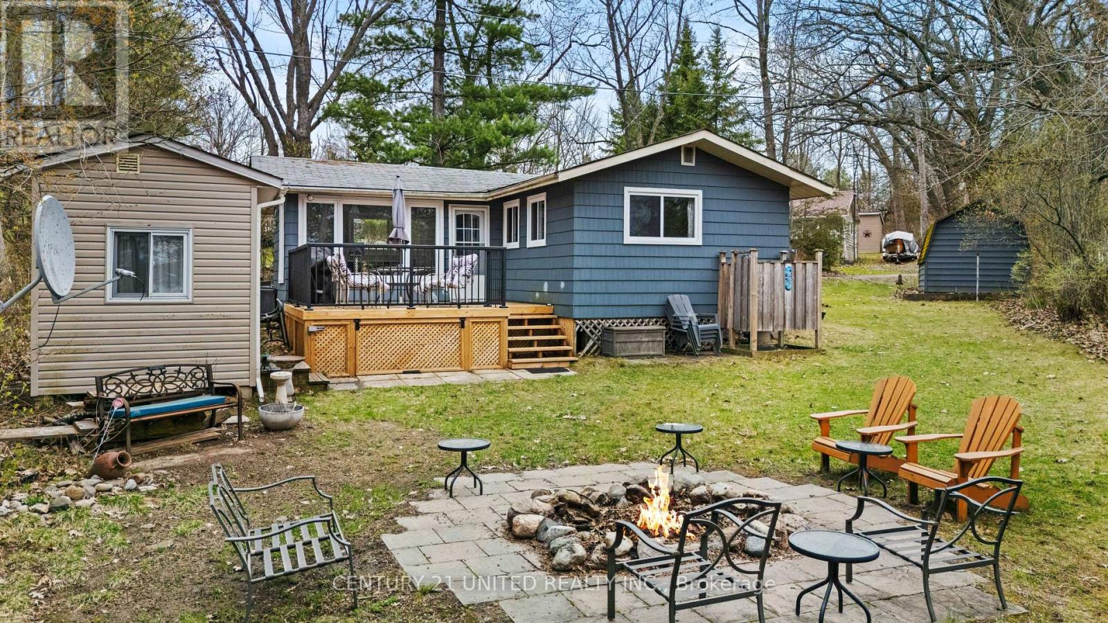 #10 422 ISLAND VIEW ROAD - 33