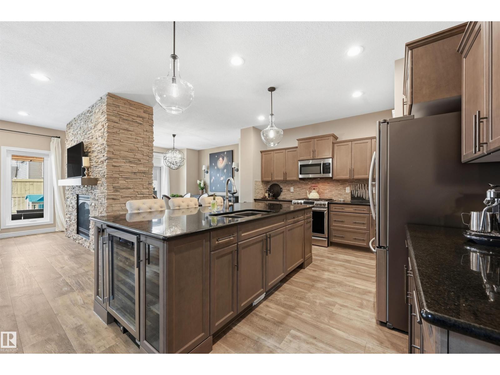 6477 ELSTON LO NW, Edmonton