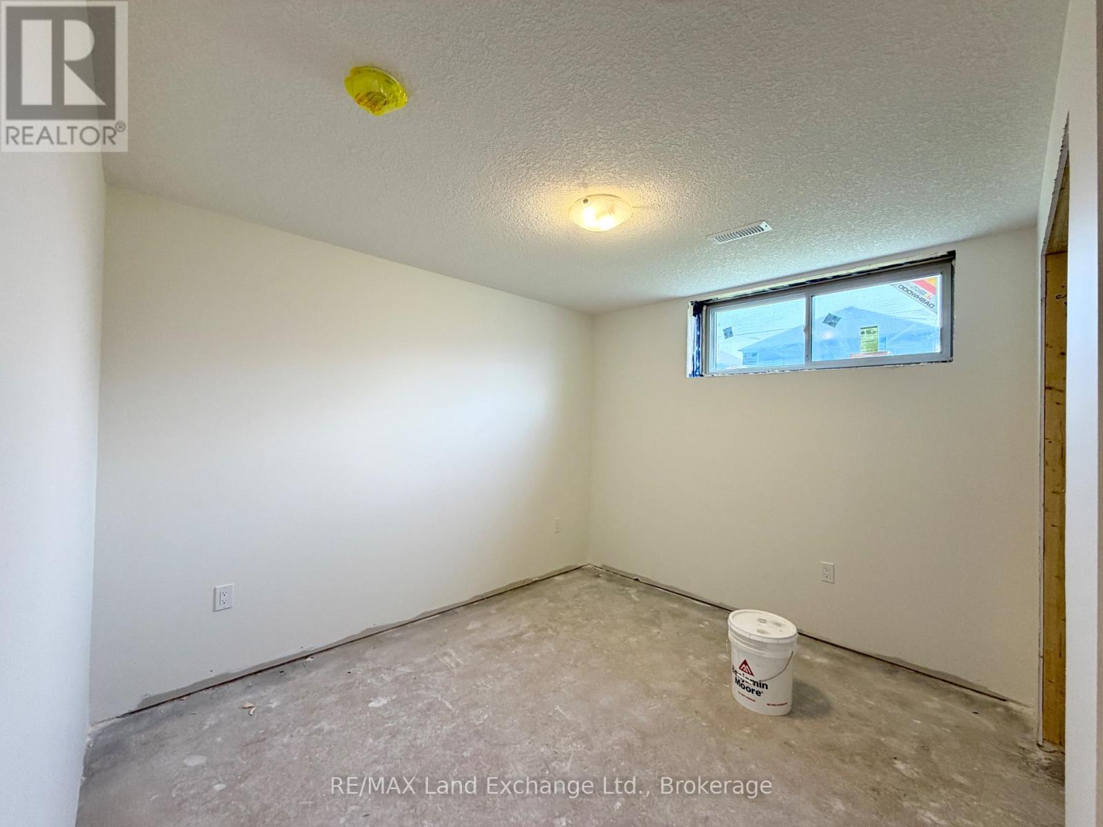 383 ROSNER DRIVE - Image 11