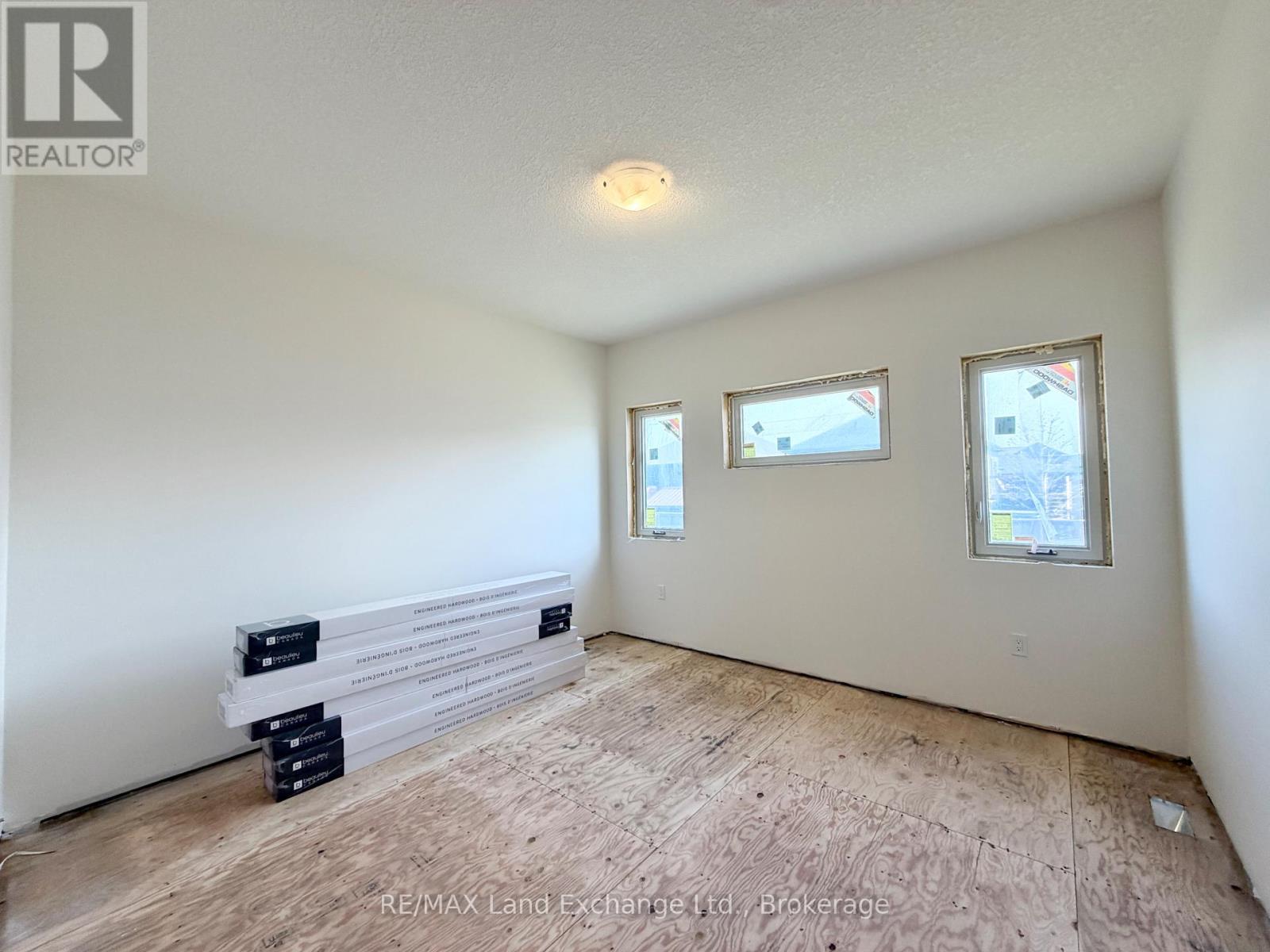 383 ROSNER DRIVE - Image 8