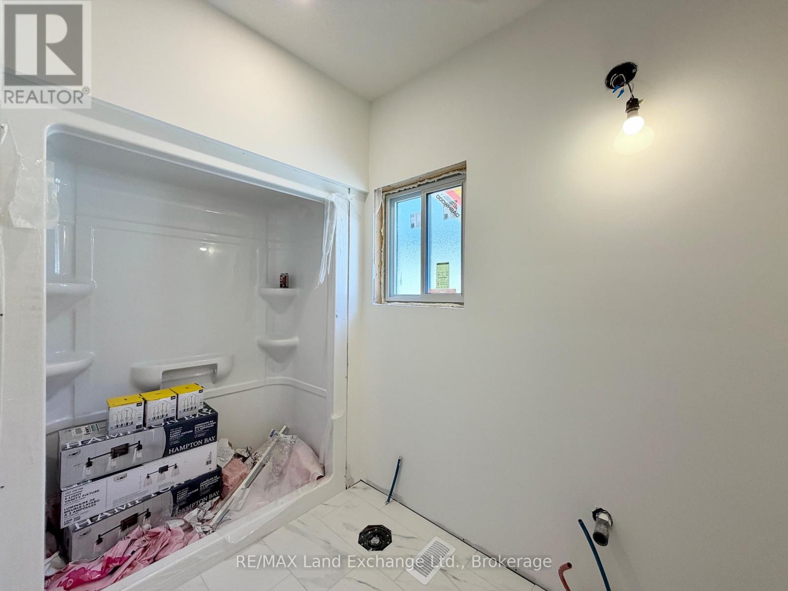 383 ROSNER DRIVE - Image 9
