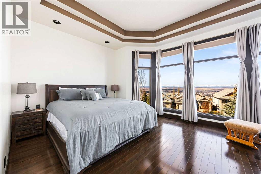 212 Gleneagles Estates Lane, Cochrane