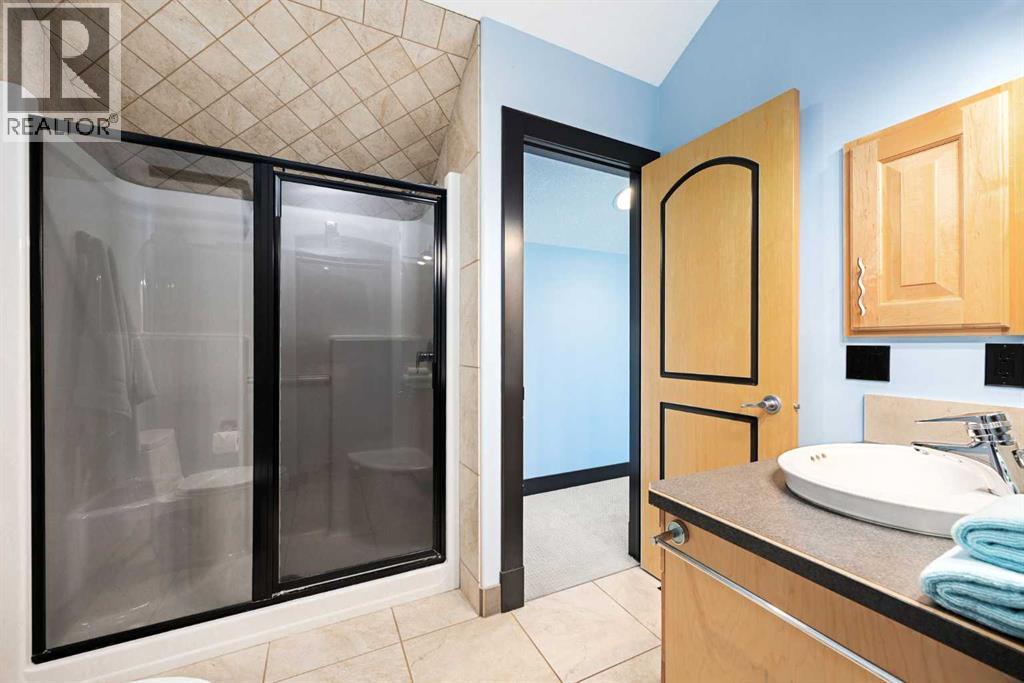 212 Gleneagles Estates Lane, Cochrane