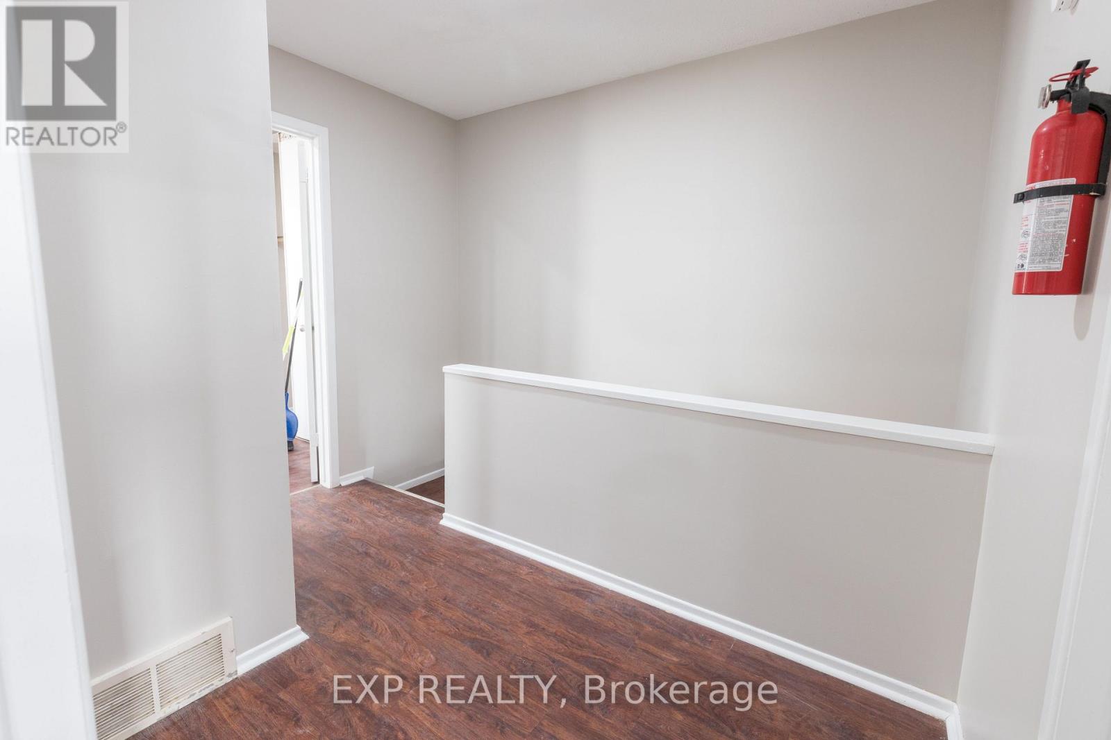 3 Bed, 1 Bath House for Rent in Ottawa – 1294 CAHILL DRIVE, Ottawa – MLS# X13078896 - Image 9