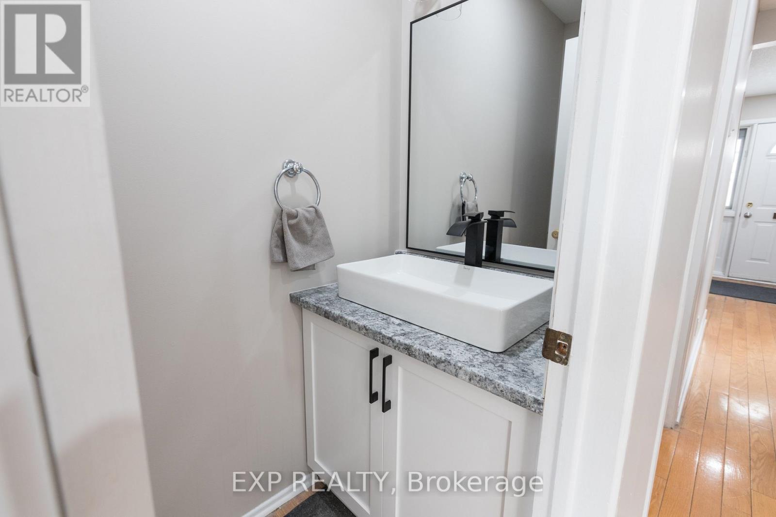 3 Bed, 1 Bath House for Rent in Ottawa – 1294 CAHILL DRIVE, Ottawa – MLS# X13078896 - Image 2