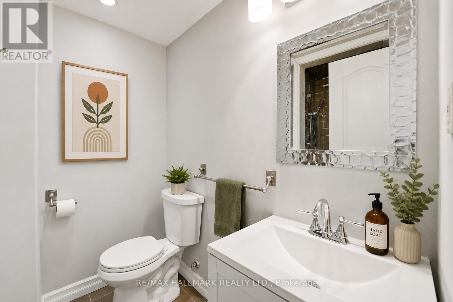 60 NISBET DRIVE - 14
