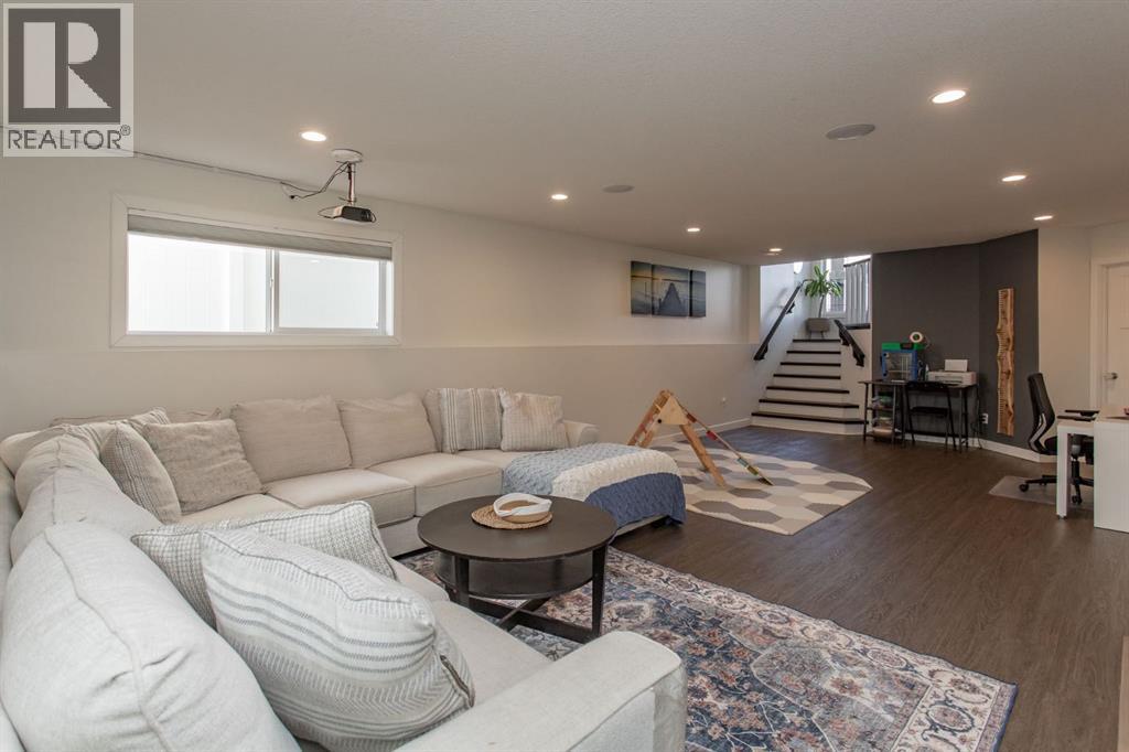 9 Bowman Circle, Sylvan Lake
