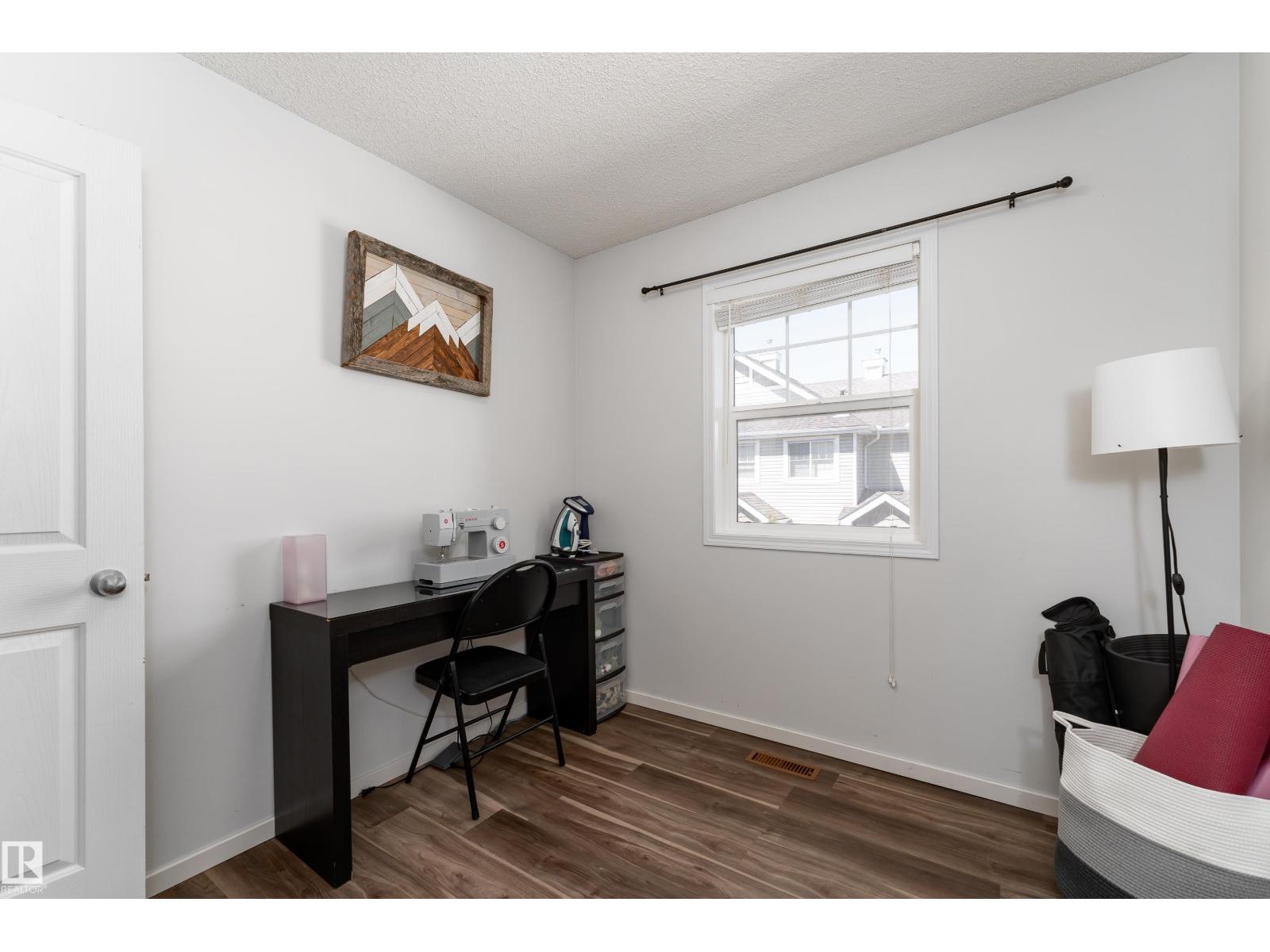 #32 5604 199 ST NW, Edmonton