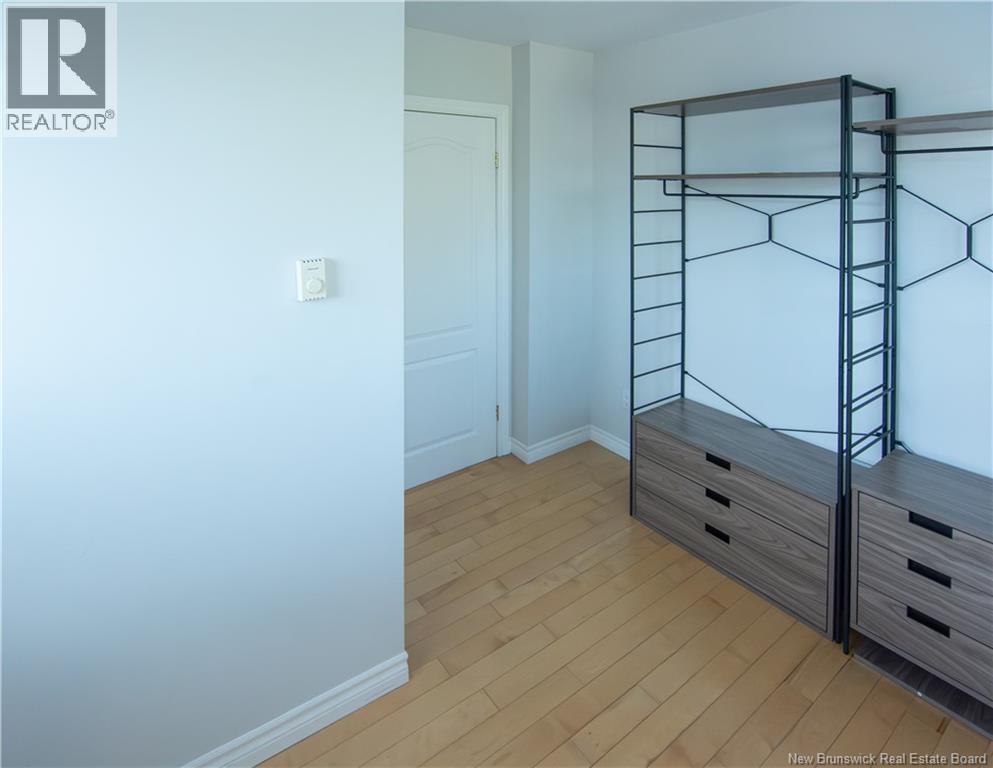 705 Amirault Street - 15
