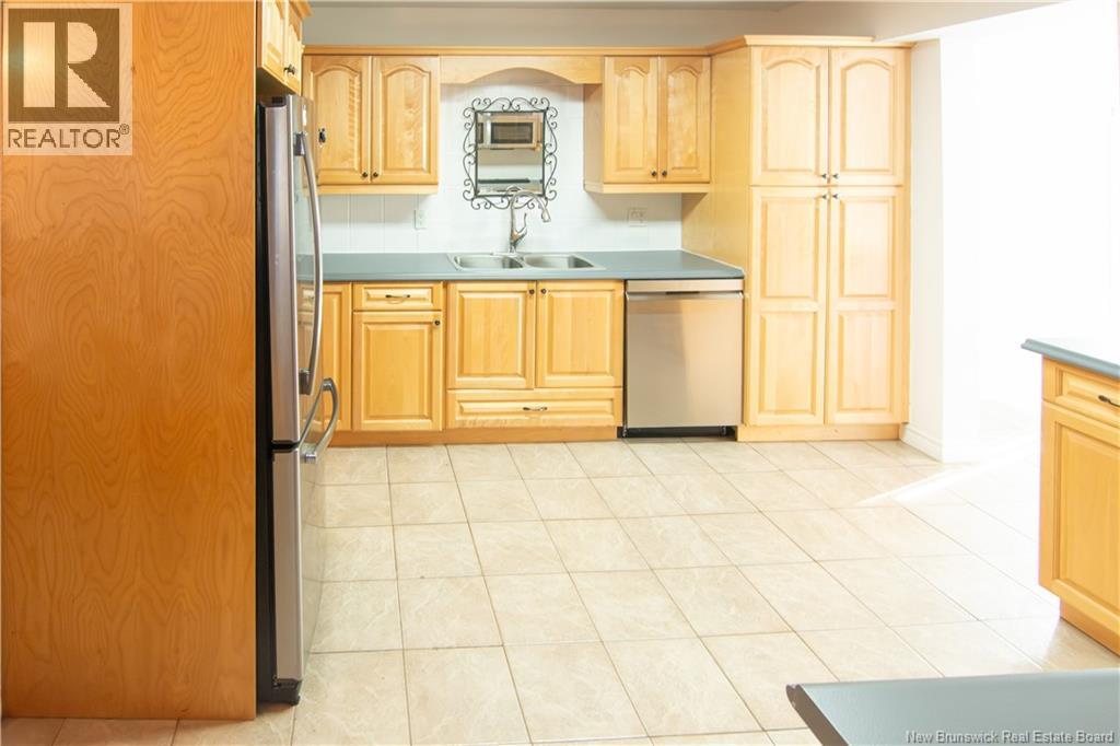 705 Amirault Street - 9
