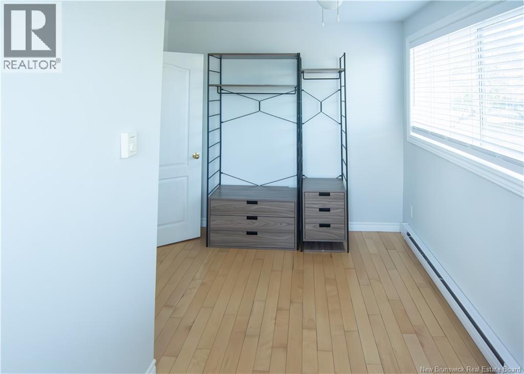 705 Amirault Street - 14