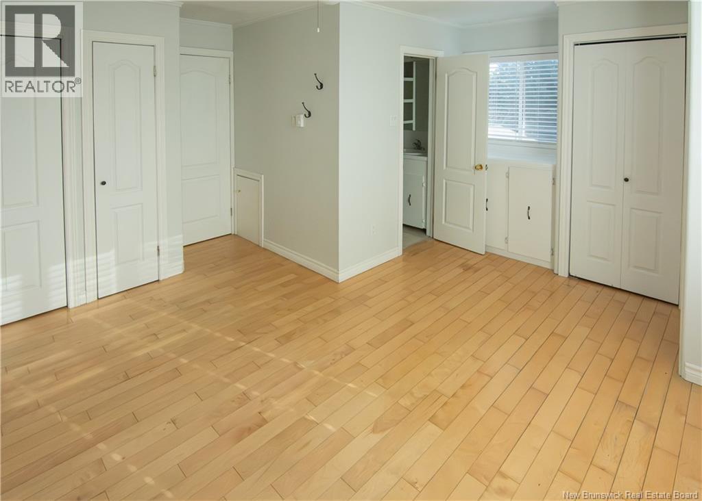 705 Amirault Street - 22