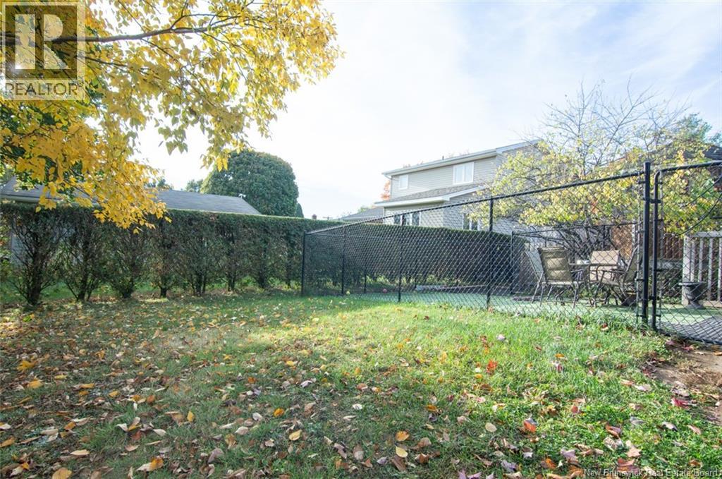 705 Amirault Street - 38