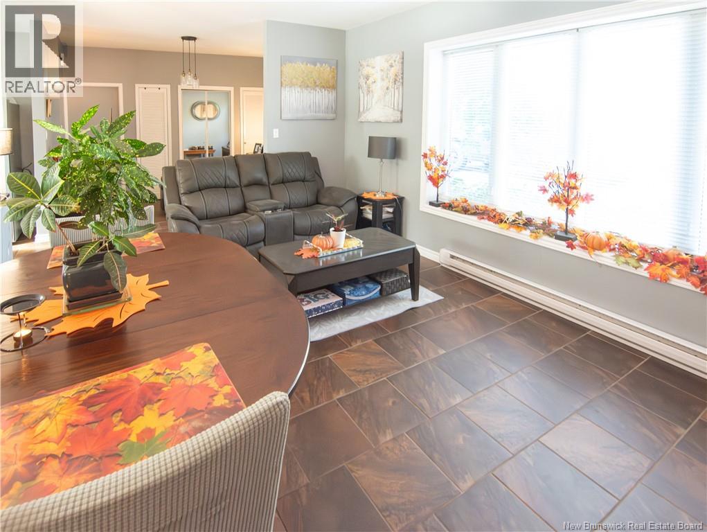 705 Amirault Street - 25