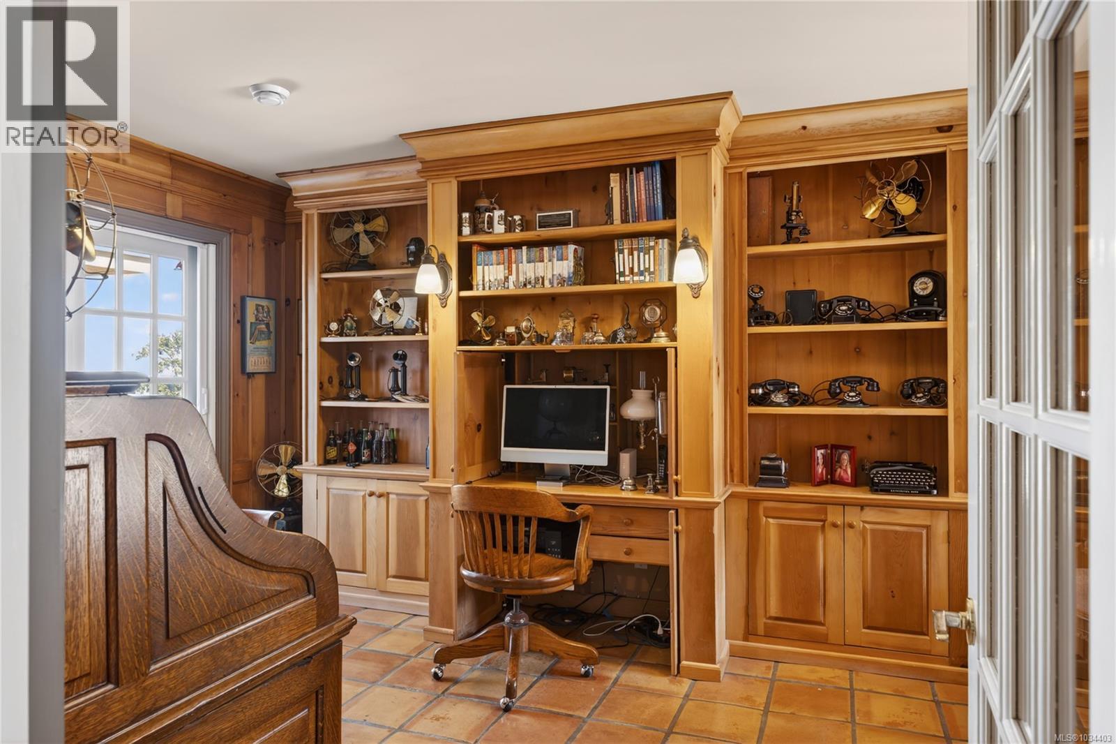 3097 Dolphin Dr - 17