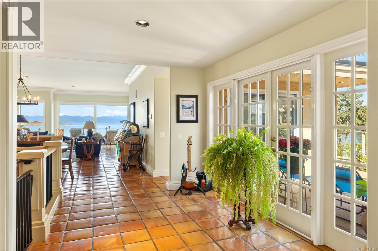 3097 Dolphin Dr - 20