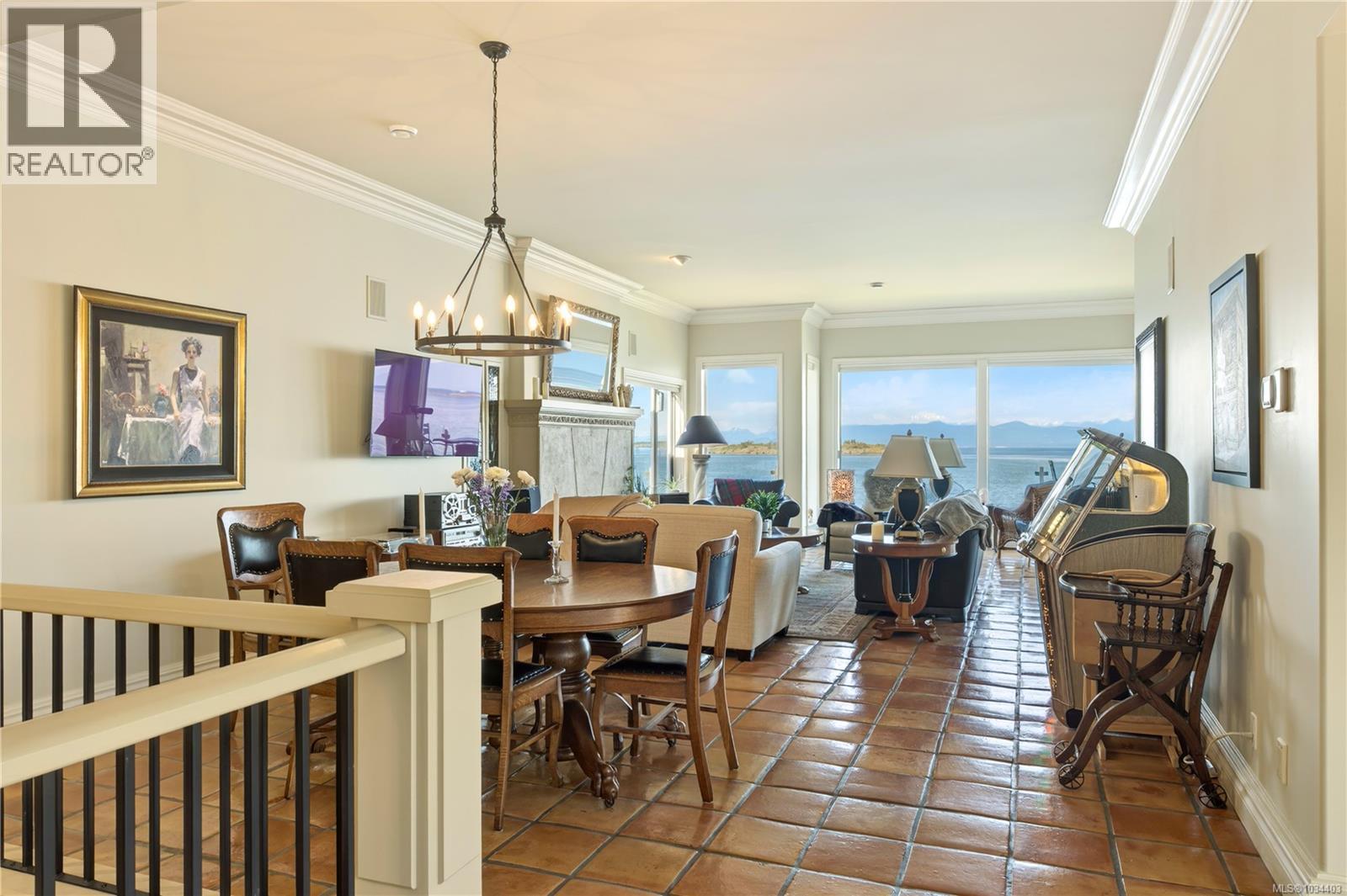 3097 Dolphin Dr - 23