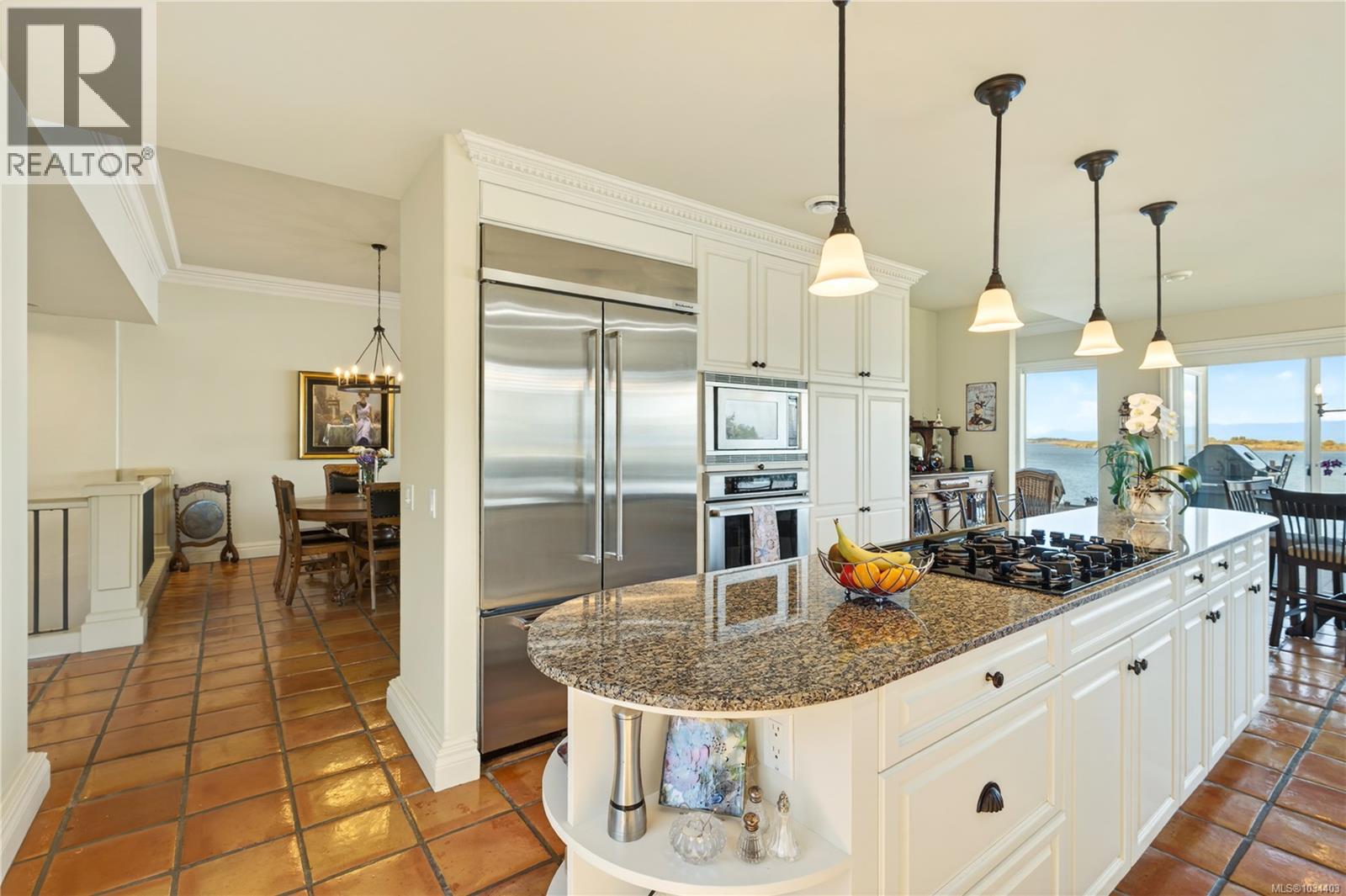 3097 Dolphin Dr - 32