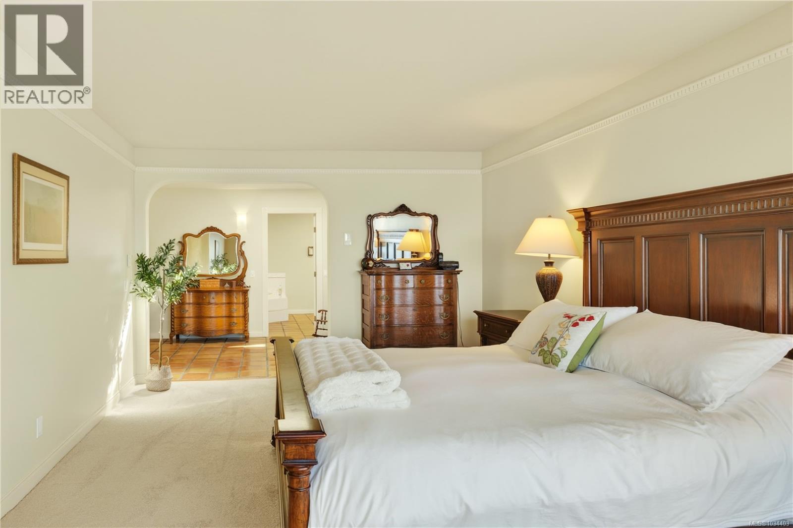 3097 Dolphin Dr - 39