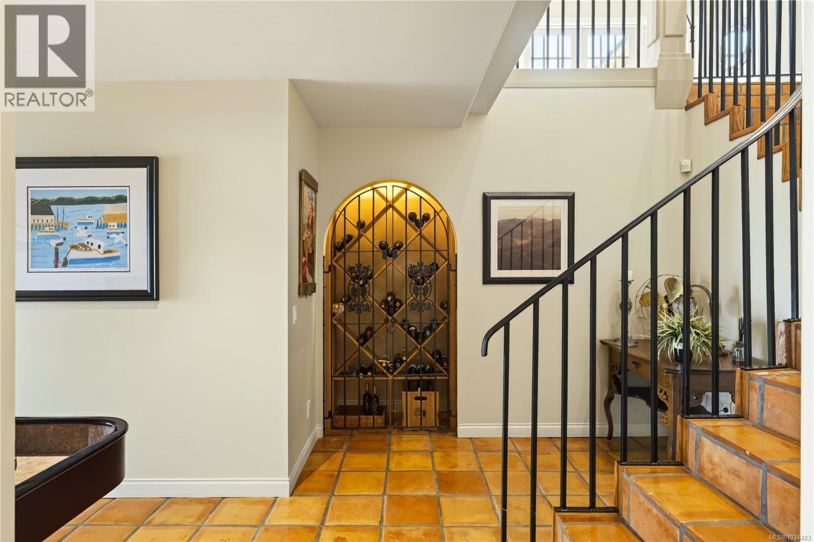 3097 Dolphin Dr - 44