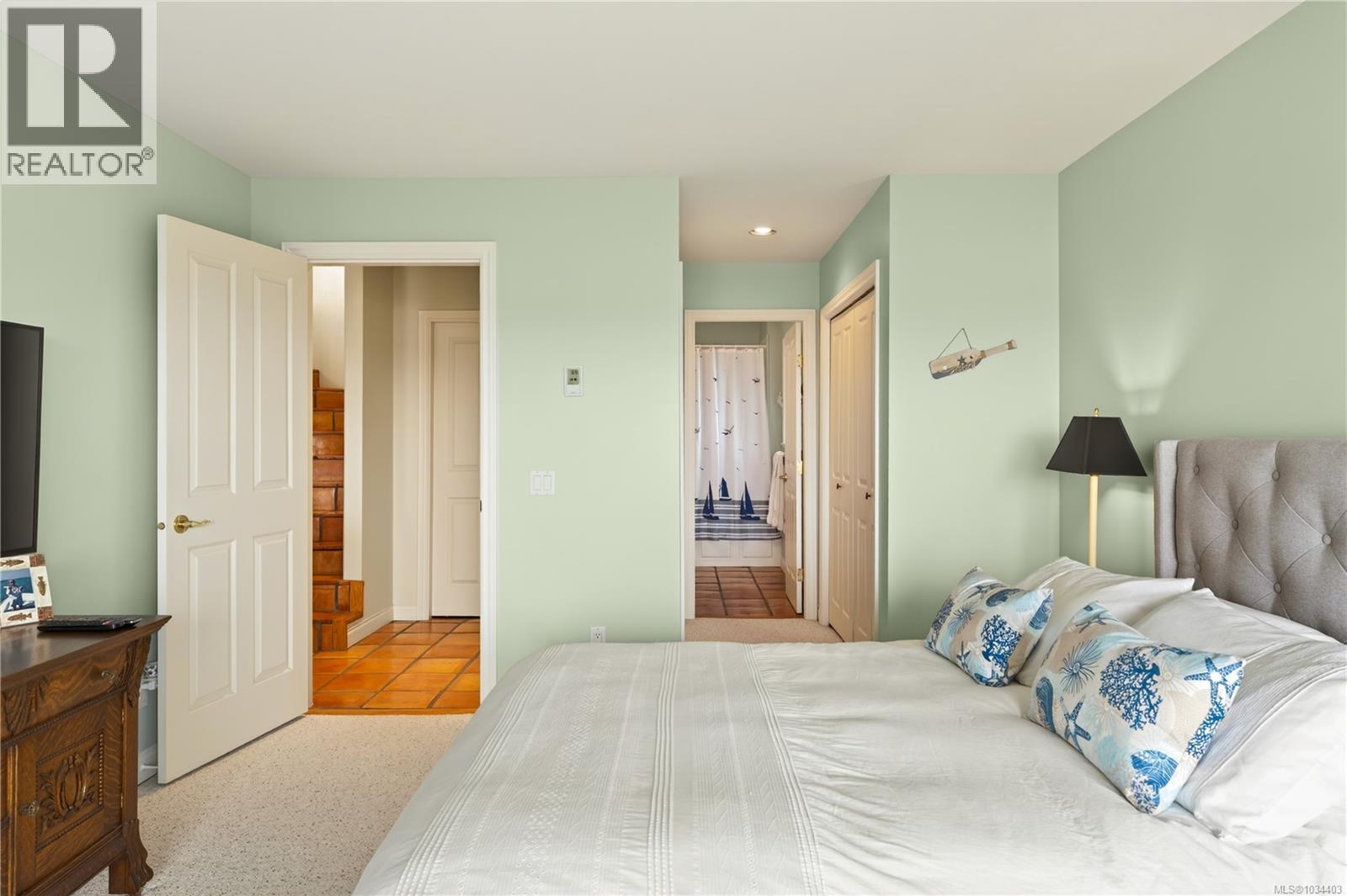 3097 Dolphin Dr - 47