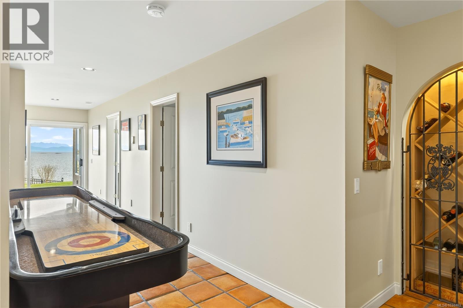 3097 Dolphin Dr - 50