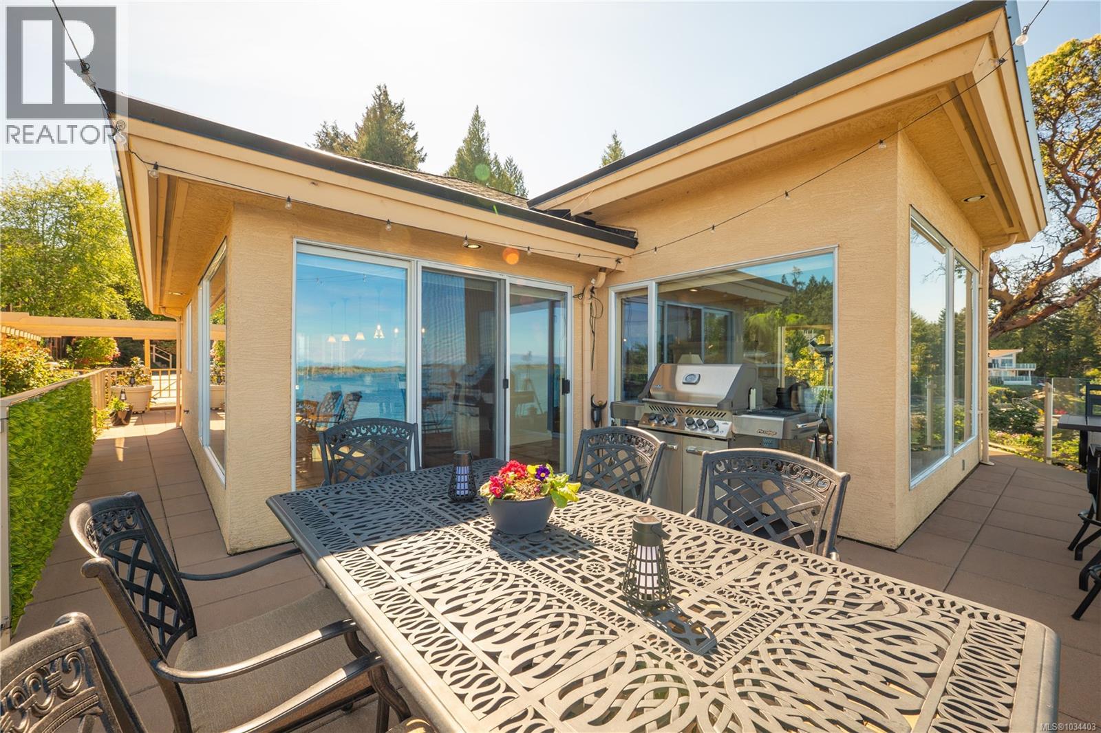 3097 Dolphin Dr - 78