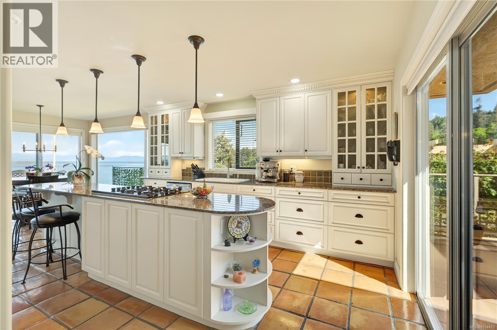 3097 Dolphin Dr - 8