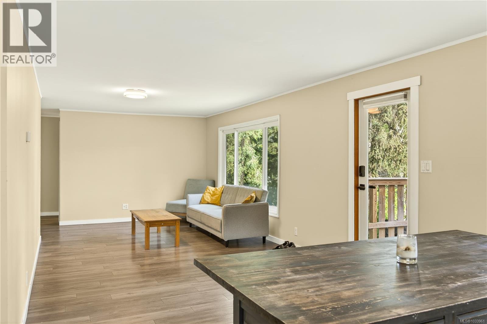 1441 White Rd - 16