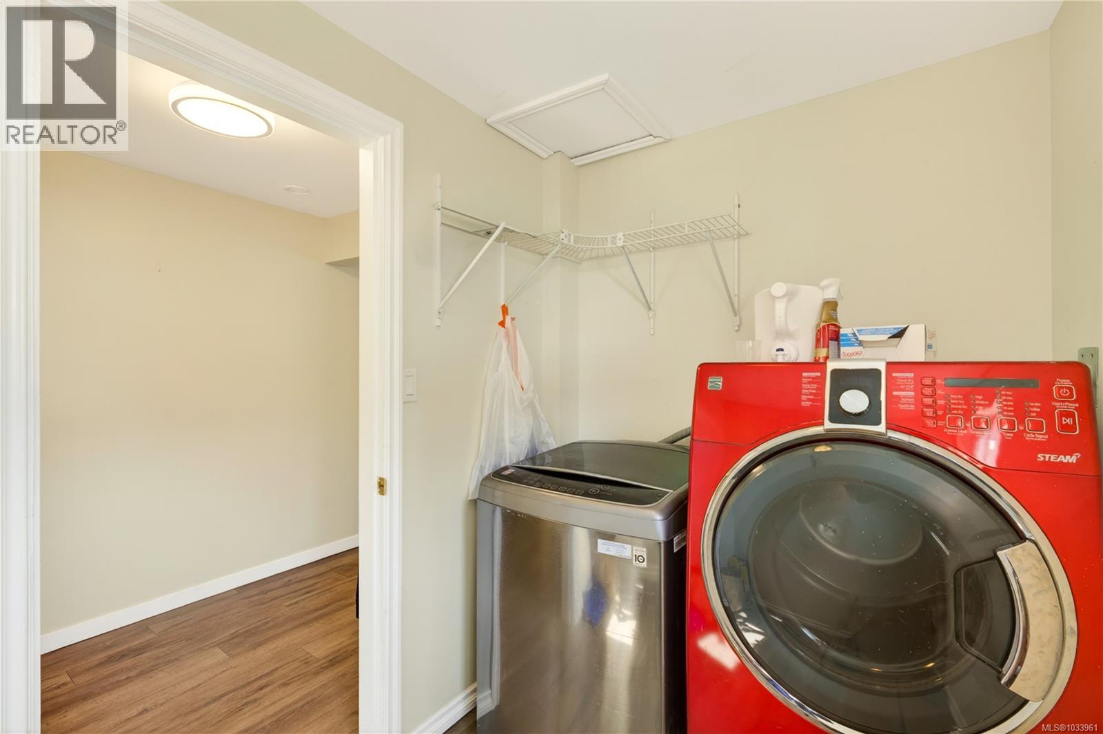 1441 White Rd - 39