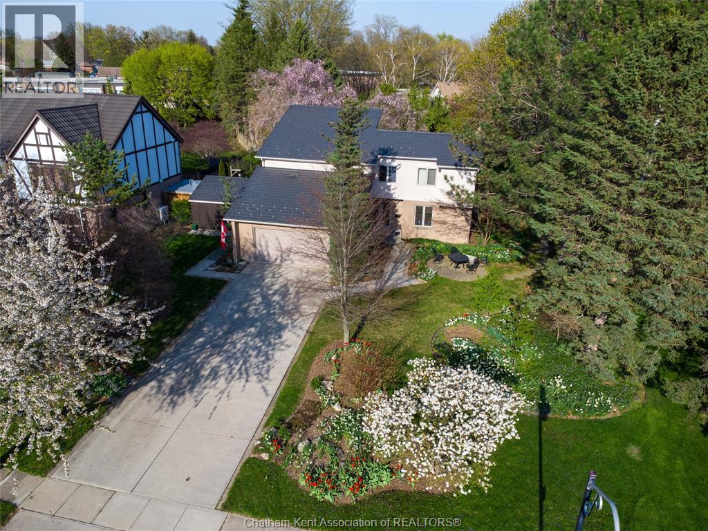 30 CRAMAR CRESCENT - 2
