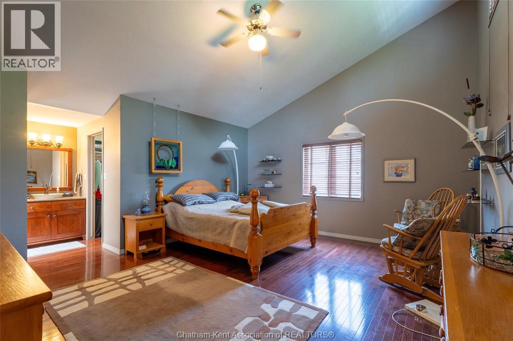 30 CRAMAR CRESCENT - 25