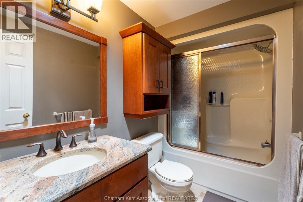 30 CRAMAR CRESCENT - 32