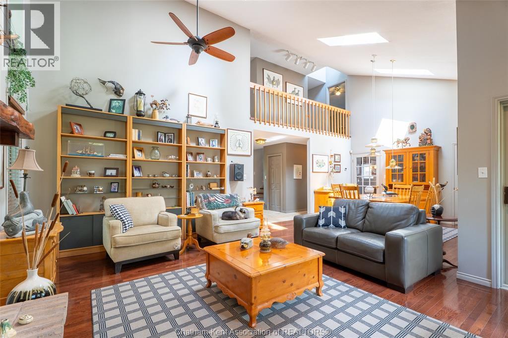 30 CRAMAR CRESCENT, Chatham, Ontario, N7M6G3 — Photo 4