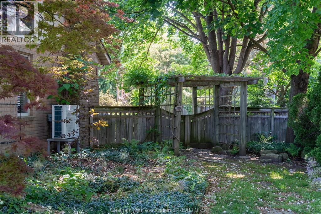 30 CRAMAR CRESCENT - 46