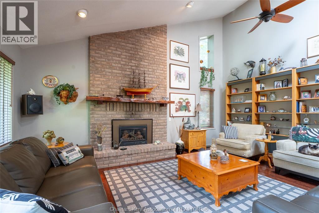 30 CRAMAR CRESCENT - 5