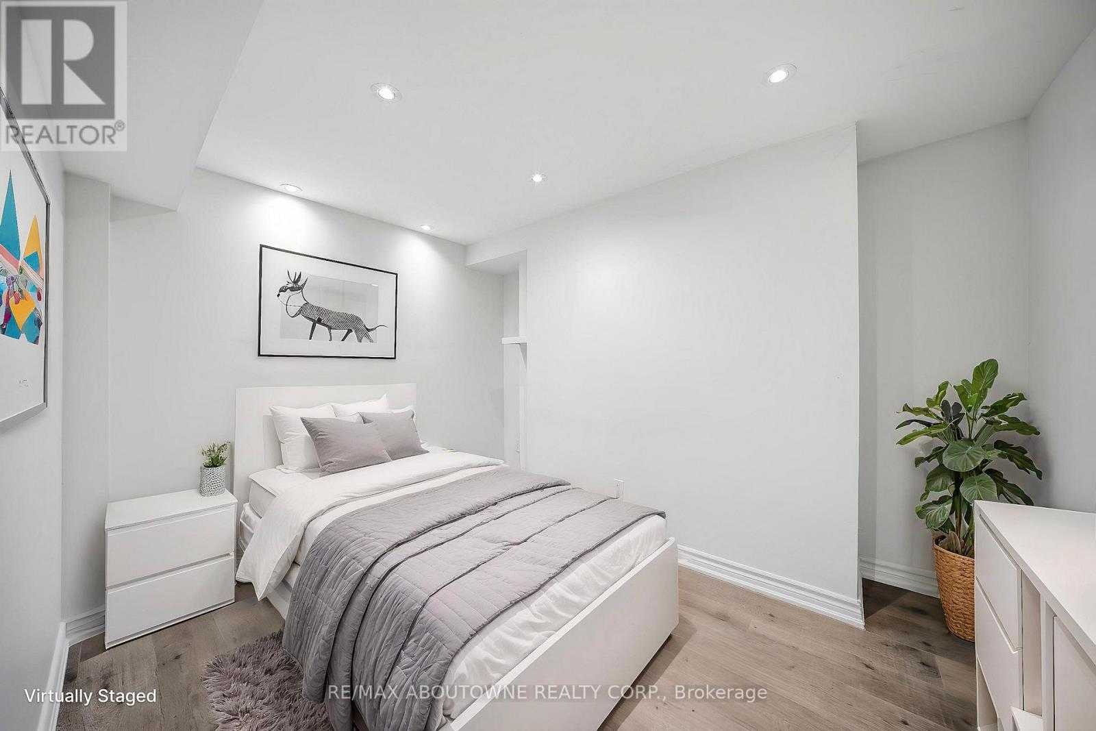5129 BOARDWALK DRIVE - 23