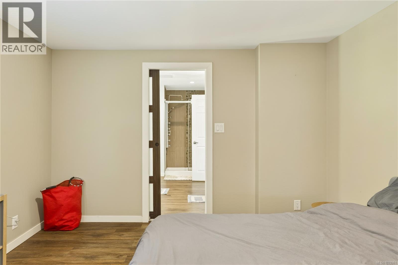 1441 White Rd - 31