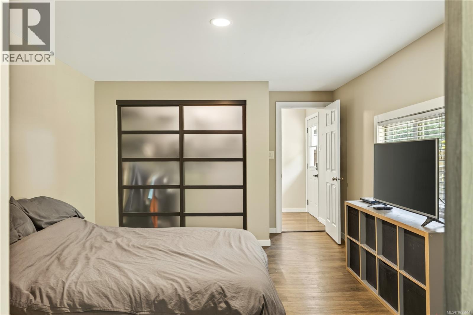 1441 White Rd - 28