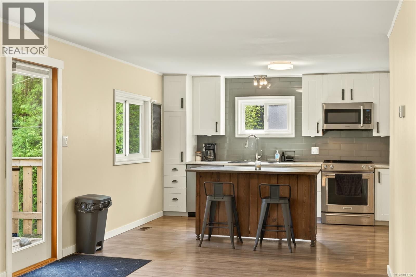 1441 White Rd - 21